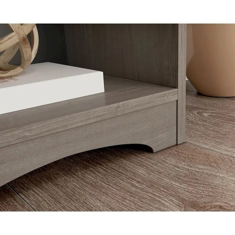 Bureau d'angle avec étagères ouvertes – Acajou épicé, peu encombrant, simple